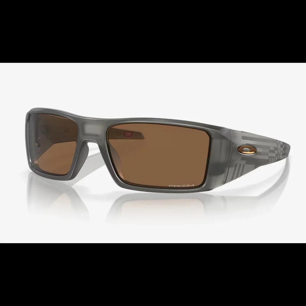 Oakley Men’s OO9231-1661 Heliostat Introspect Sunglasses